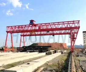 Двухбалочный ферменный козловой кран HNHS 60 тонн помогает строить объекты в Африке