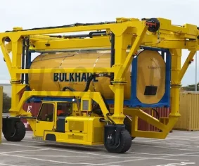 Контейнеровоз для перевозки резервуаров