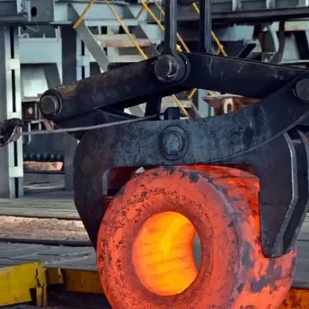 Подъемный кран для закалки металлов